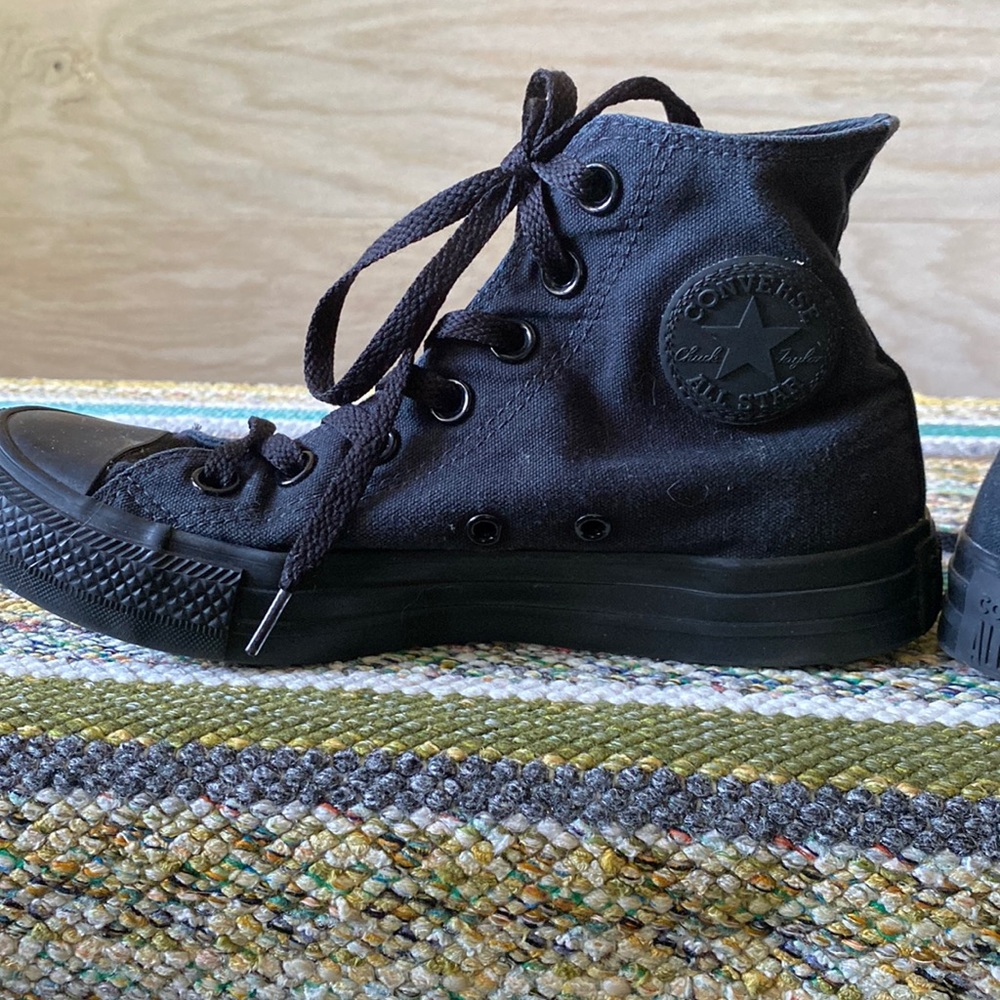 Girls Converse